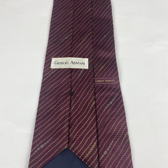 Giorgio Armani Vintage Tie 100% Pure Silk - Picture 1 of 15